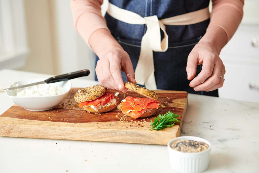 Mini bagels with cream cheese Mini bagels with cream cheese