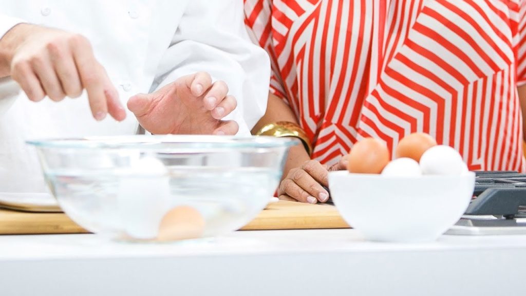 How to Tell If an Egg Is Too Old