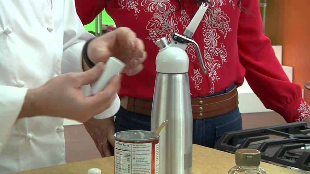 How to Make Homemade Whip Cream